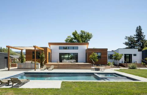 Year-Round Heated Pool - Hot Tub - Fire Pit - Lawn - Foto 1