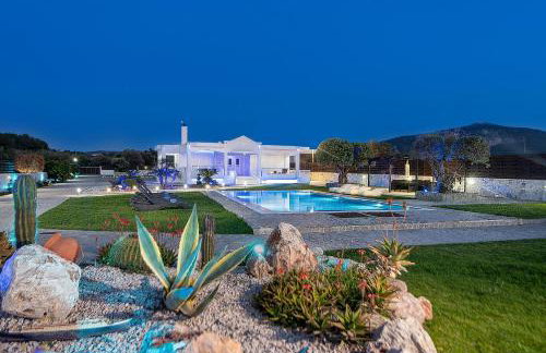 Marble Pool Villa - Photo 3