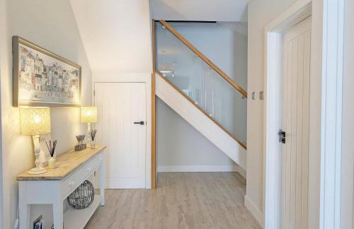 One Elms Way - Sleeps 8 - West Wittering - Foto 39