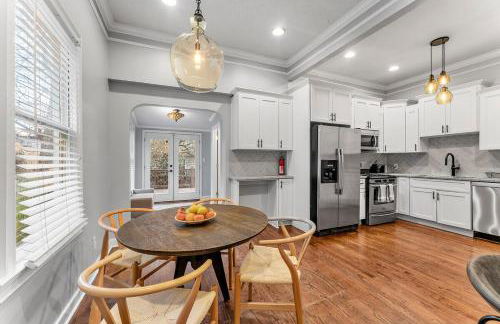 Beautiful home in Prime Loc near Beltline, Zoo and local attractions - Photo 21