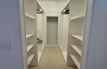 Beautiful Bungalow on Main - Foto 11