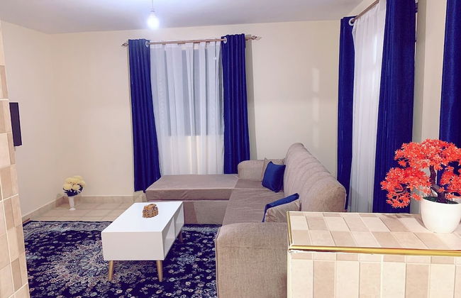 Lux Suites Polytech Court Apartments - Photo 9