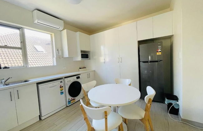 Lotus Stay Manly - Apartment 29A - Photo 4