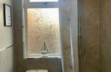 3 BDR Entire Home Sleeps Up to 5 Contractors & Families Long or Short Stay Free WiFi & Parking - Foto 19