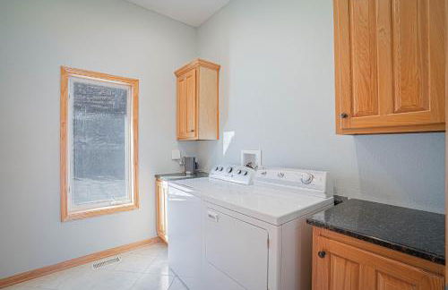 Amazing Vacation Home on the 56 MM, Dock, Water Toys, Fire Pit, 5 bedrooms/5 baths - Foto 46