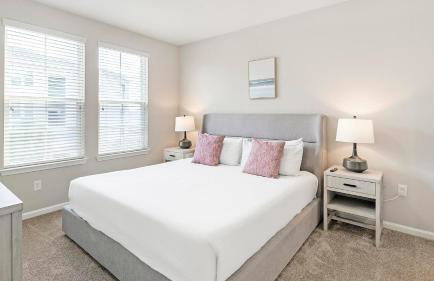 Landing Incredible 2BD Pool Clubhouse - Foto 14