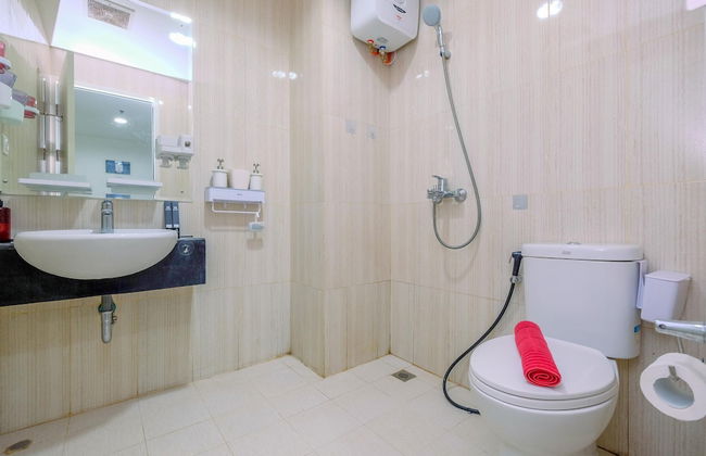 Homey And Comfy 2Br Sentul Tower Apartment - Foto 22