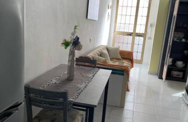 THE YELLOW HOUSE - Photo 3