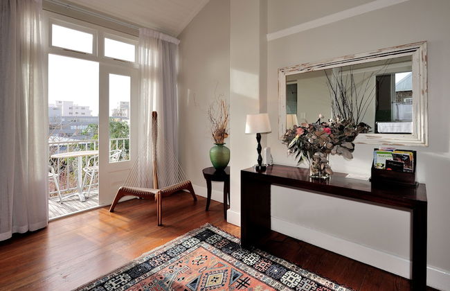 Barry Hall Apartments - Foto 1