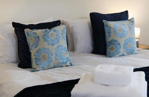 Large 3-Bed House VAT Invoices & Parking - Ideal for Contractors - Foto 8