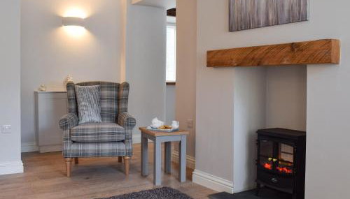 Cooper Cottage - Photo 3