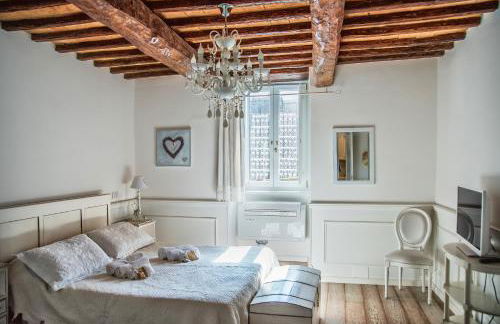 La Casa Bianca with parking and view - Foto 16