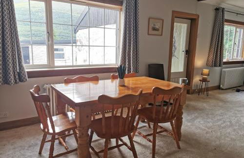 Arrochar Fern Cottage with Wood Burner & Loch View - Foto 19