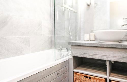 South-facing renovated 2-bed apartment Les Terrasses d'Eos - Foto 4