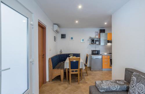 House Oliva with private pool and large garden - Photo 26