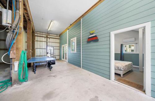 Bayfront Home with Private Pool, Pier, and Firepit - Foto 11