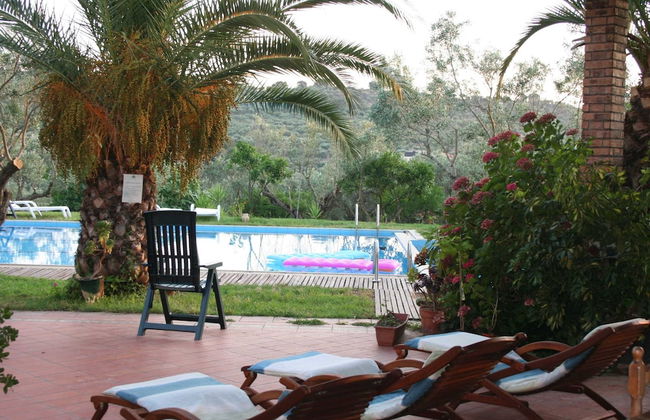 Charming Villa in Maida With Pool & Garden - Photo 11