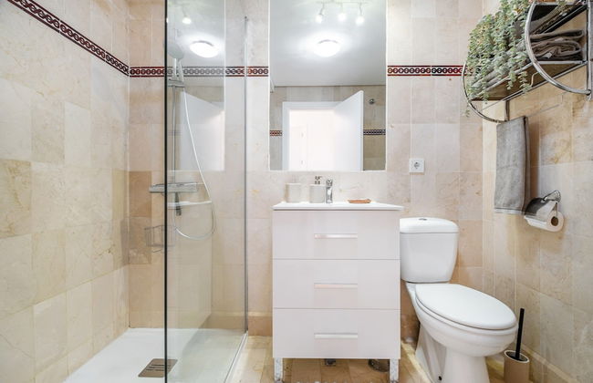 Seaside Stay With Pool - Foto 18