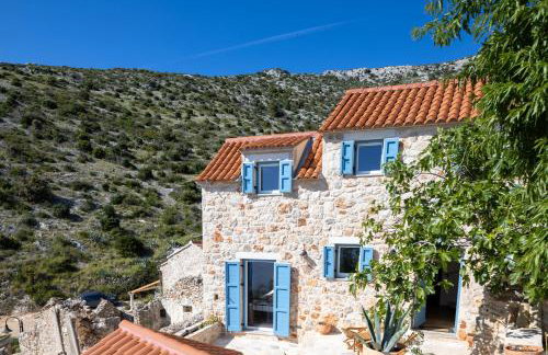 Family friendly house with a swimming pool Cove Zarace, Hvar - 23502 - Photo 1
