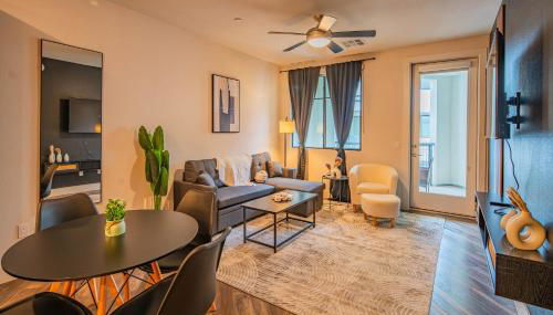 Chic Retreat Near Kierland Golf Pool Gym Washer DryerD - Foto 2