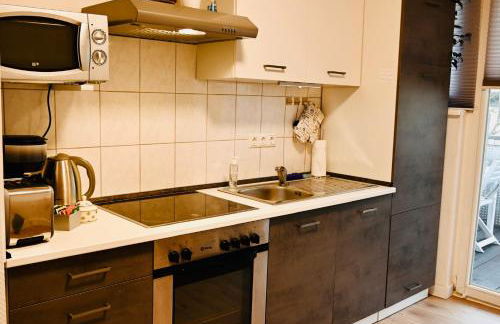 Holiday Home Cologne with Balkon - near KölnMesse - temporary living- - Foto 16