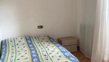 GRANDIOSO CHALET EN CASTELL DE POBLA MONTORNES - Foto 3