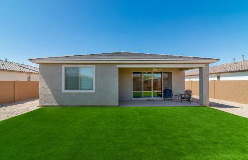 Stylish & Bright Gem ~ King/Queen Beds ~ Backyard! - Foto 33