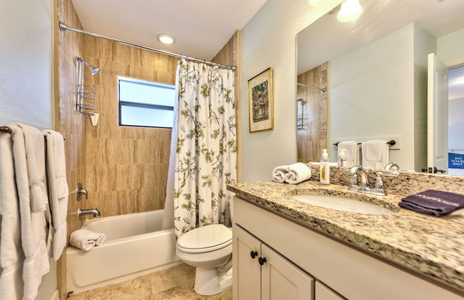 Le Monaco - Romantic 1 BR Condo Steps from 5th Ave S. Chic Coastal Retreat with King Bed and Beach Access. Perfect Location for Couples Near Dining, Shopping, and Naples Beach - Foto 7