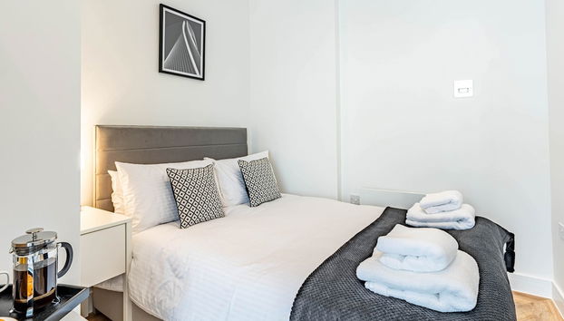 Celador Apartments - Wellington House - Photo 2, Room