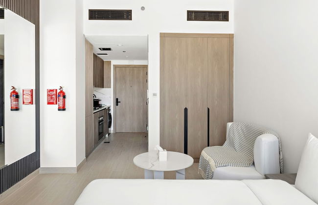 Chic Studio in new Residence With Pool Sauna gym - Photo 6