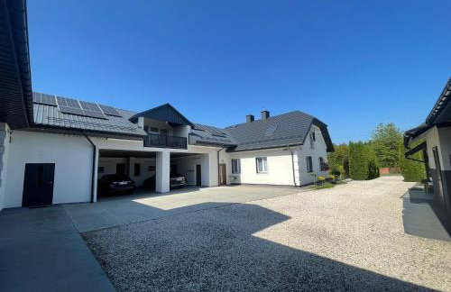 Luksusowa Ekskluzywna willa z sauną,siłownią dużym ekskluzywnym salonem na wyłączność eksluzywny duży dom 2 poziomy-dom nowoczesny styl elegancki 3 łazienki , sypialnia,salon, 2 duże garaże POMYSŁ NA JESIENNO ZIMOWY WYJAZD wolne terminy !! - Foto 10