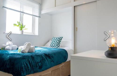 Flamingo Short Lets 4 Bed 4 Bath House Neath Hill - Foto 19