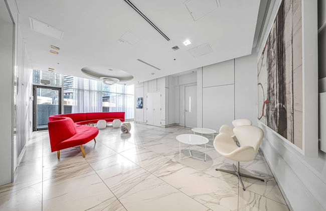 The Harbour Toronto - Photo 1