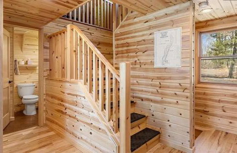 Lakefront Cabin with Loft and Bar - Foto 6