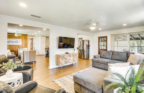 Charming Canalfront Retreat with Double Boat Slip! - Photo 3