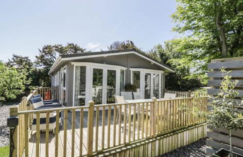 Orchard Lodge - Photo 2