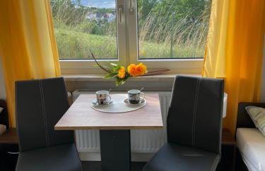 FERIENWOHNUNG AM BERG - Foto 1