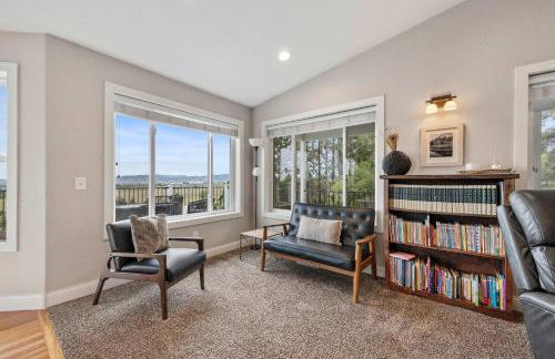 Black Hills Getaway with Hot Tub & Game Room for 18 - Foto 11