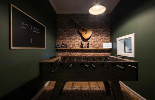 Trendy 2 Bed Flat - Near Airport - Foto 26