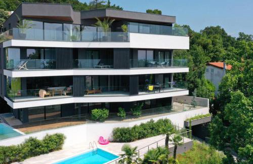 Marena - Trees to Seas Luxury Escape - Photo 10