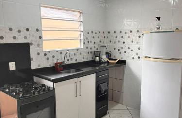 Casa espaçosa e aconchegante Cama King e ar condicionado - Foto 6