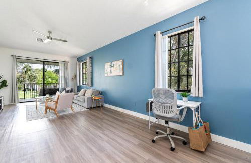 Newly Remodeled Lakefront Oasis - Foto 4