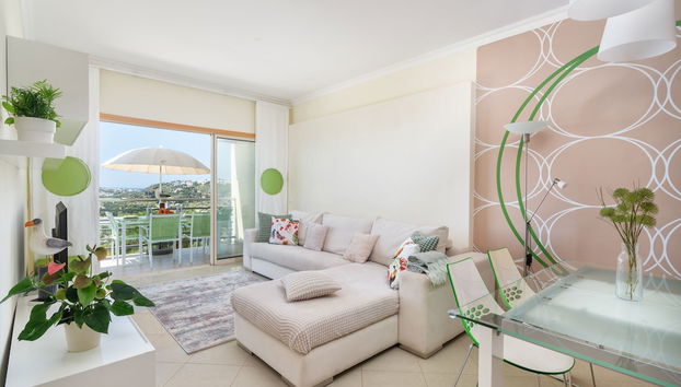 BnB Homes Apartment With Sea View Terrace 2 Pools - Foto 4, Habitación