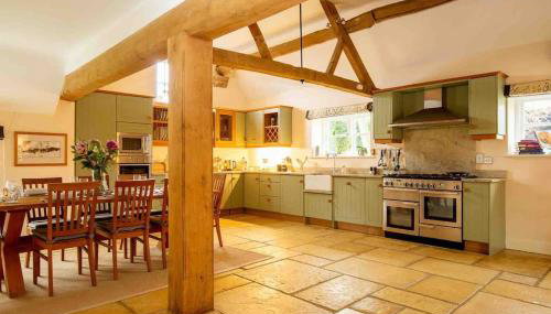 Groves Barn at Norton Grounds - Photo 3