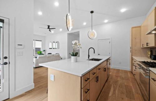 Rainey St Retreat - Cowboy Pool & Urban Chic - Foto 17