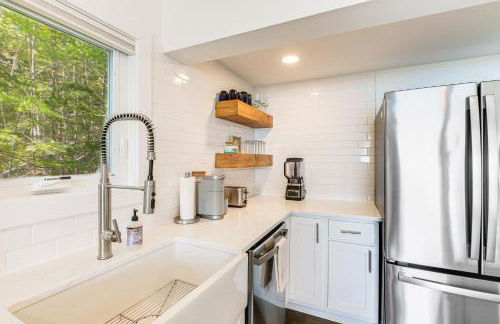 Waterfront Roque Bluffs Hideaway with Private Beach - Photo 8