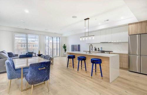 DC Penthouse with Rooftop view Free parking and WiFi WIFI Capitol View 3 - Foto 24