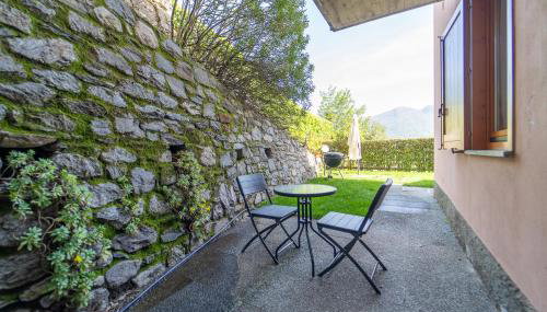 Casa con parcheggio, piscina giardino, barbecue - Foto 3