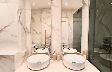 Near Port & City - Private Parking & Breakfast - Full apartment - Photo 13