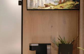 Staghorn | Modern Lux Mirror Home | HotTub & Woods - Foto 30